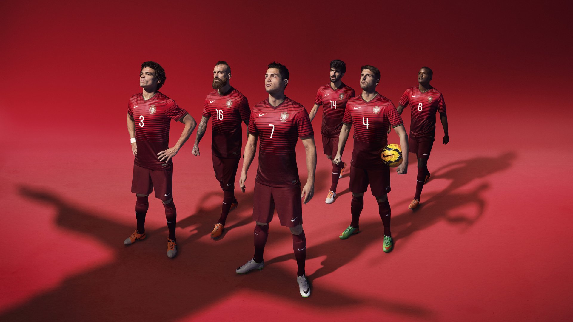 _水中雕塑比赛:科技点缀的艺术运动_,水下雕塑